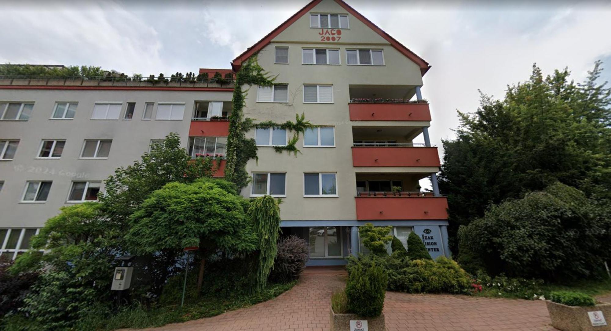 Alure Residences 2 & 24H Self Check-In, Parking In The Garage In The Apartment Building Included, New Building, Terrace, Green Location With A Forest Park With A Lake, Children'S Playground Banská Bystrica Exteriör bild